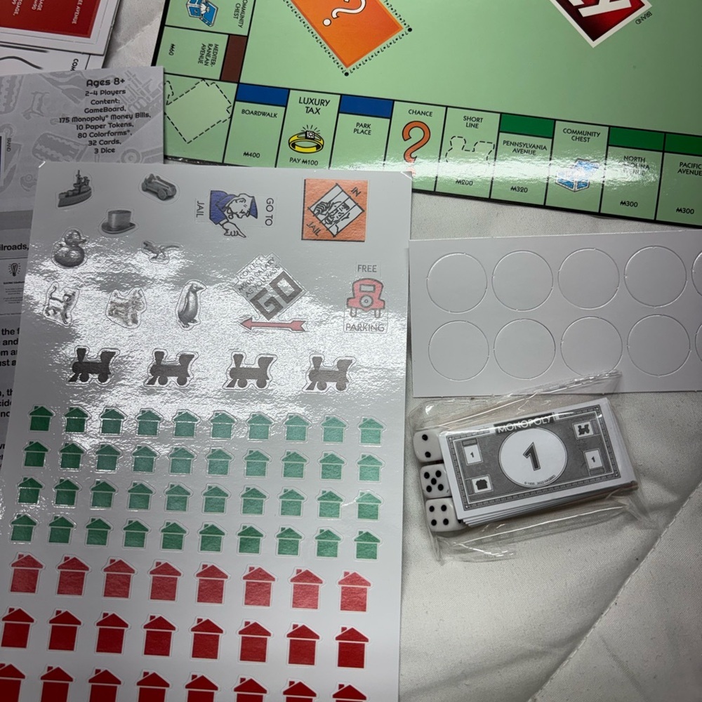 Colorforms Mini MONOPOLY Hasbro Board Game - Picture 4 of 5